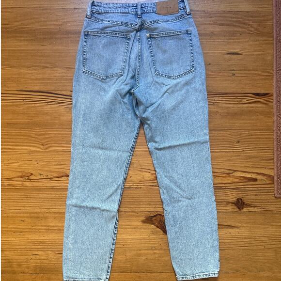 H&M light wash high rise button fly straight leg womens jeans SIZE 8 - Picture 6 of 6